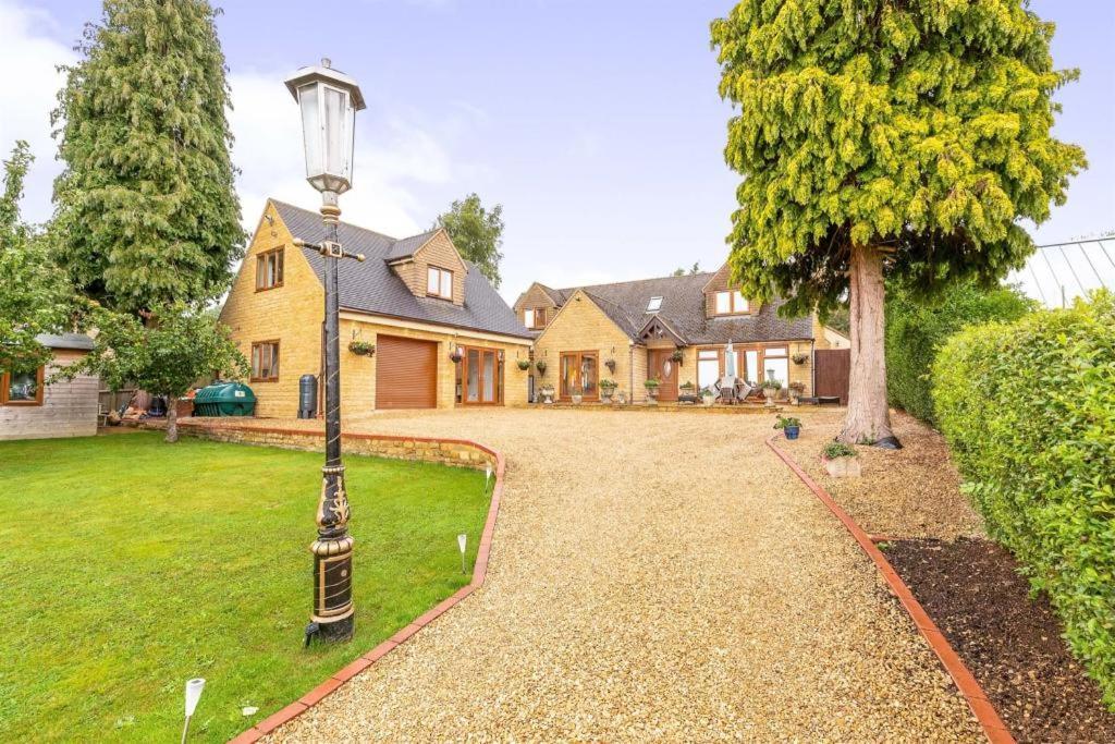 Beautiful 4-5 Bedroom Village House With Rural Views Salford (Oxfordshire) Exterior foto