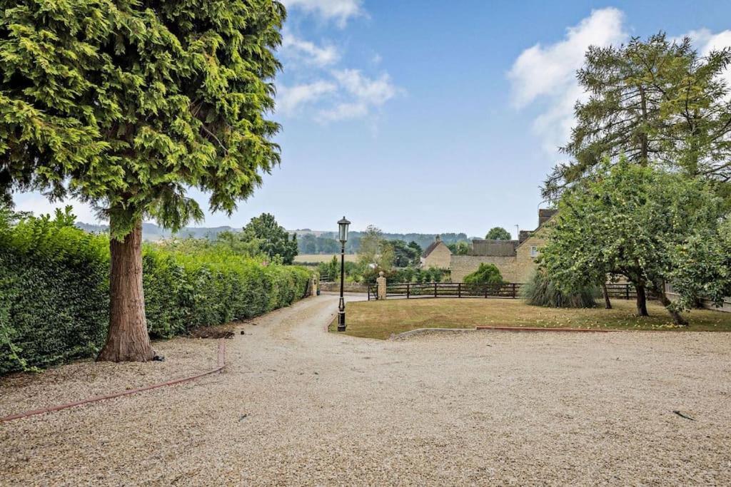 Beautiful 4-5 Bedroom Village House With Rural Views Salford (Oxfordshire) Exterior foto