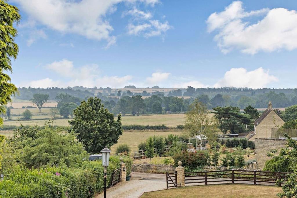 Beautiful 4-5 Bedroom Village House With Rural Views Salford (Oxfordshire) Exterior foto